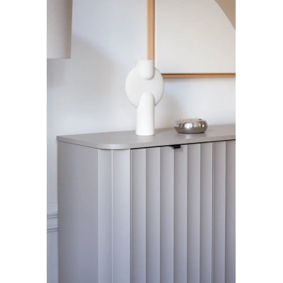 Komoda frezowana czterodrzwiowa pojemna nowoczesna